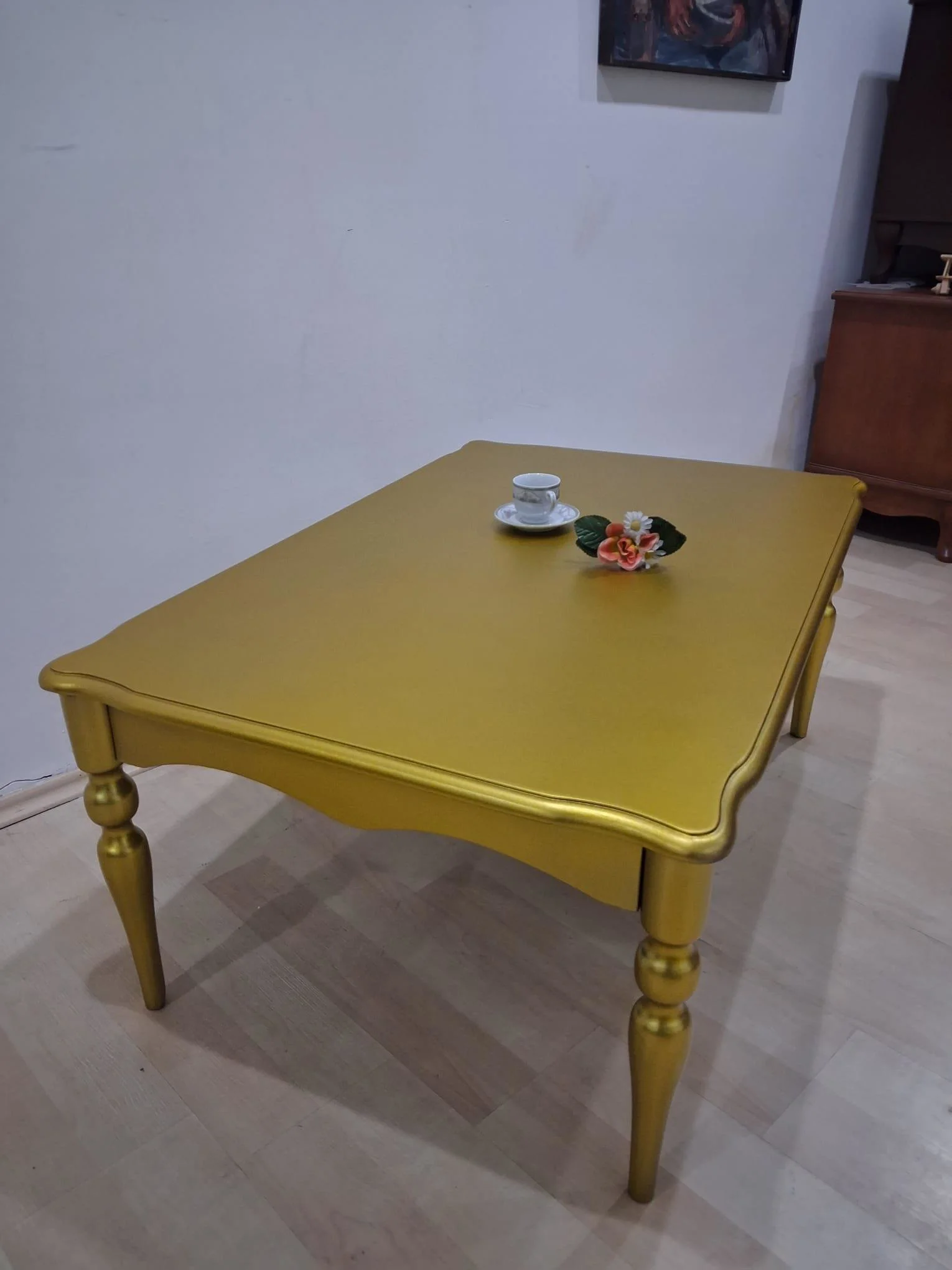 Orta Sehpa Demonte 90685 Model Kayın Aslan Retro Ayak Gold Renk Orta Sehpa Demonte 90685 Model Kayın Aslan Retro Ayak Gold Renk