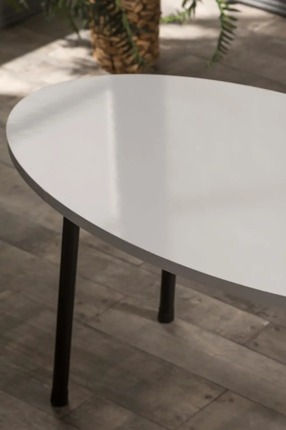 Orta Sehpa Metal Ayak Elips Beyaz