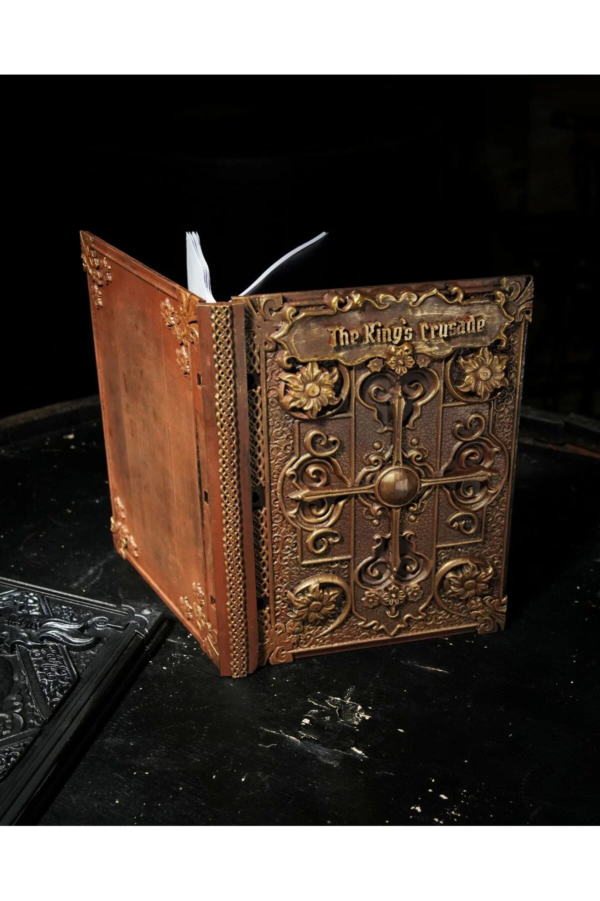 Ortaçağ Krallıkları Motifli İsme Özel Defter Kabı Defter Koruyucu İsme Özel Defter Kabı A4