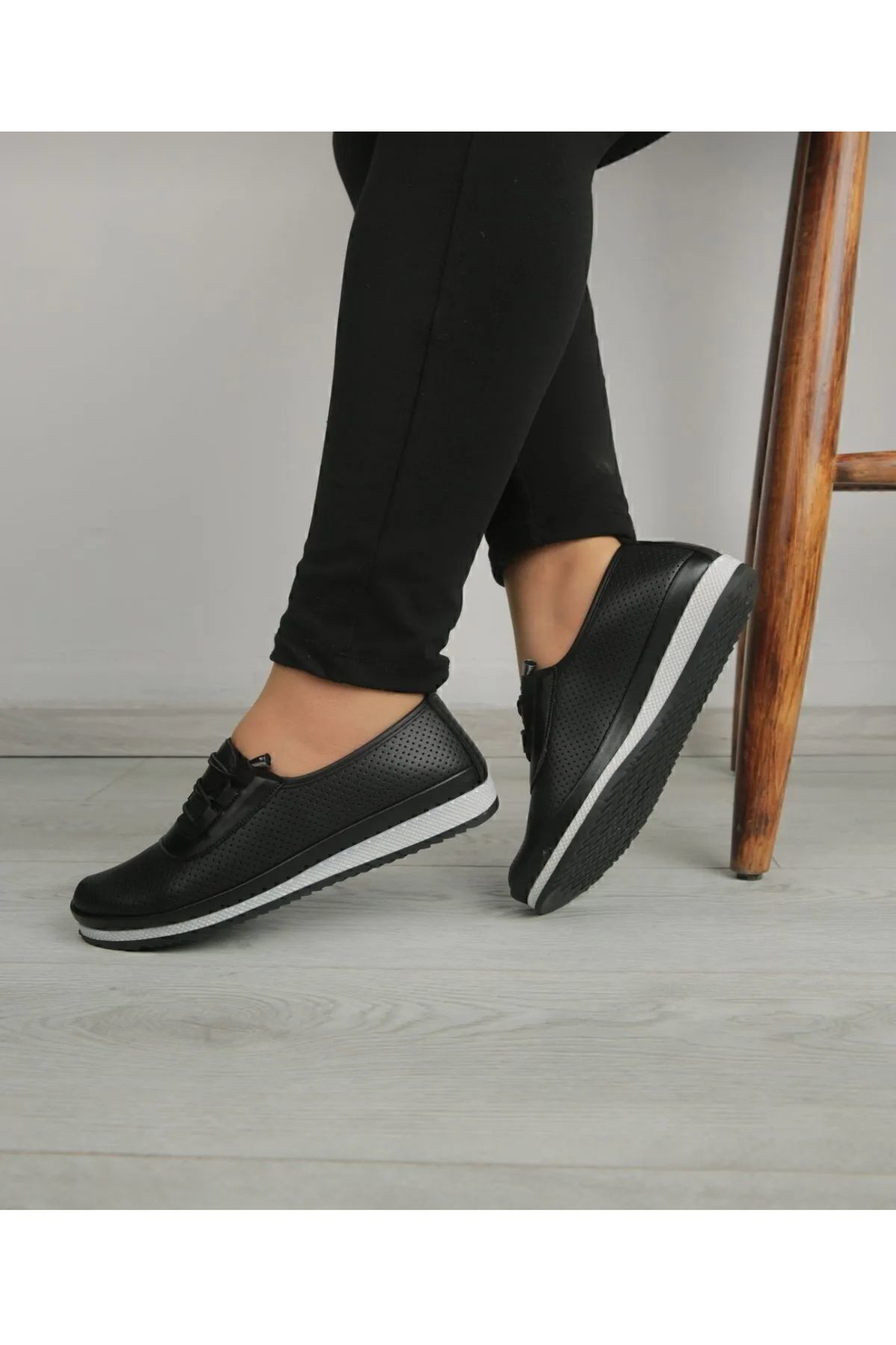 Nayad Bal Ortopedik Tabanlı Günlük Yumuşak Kadın Cilt İpli Delikli Babet Ay