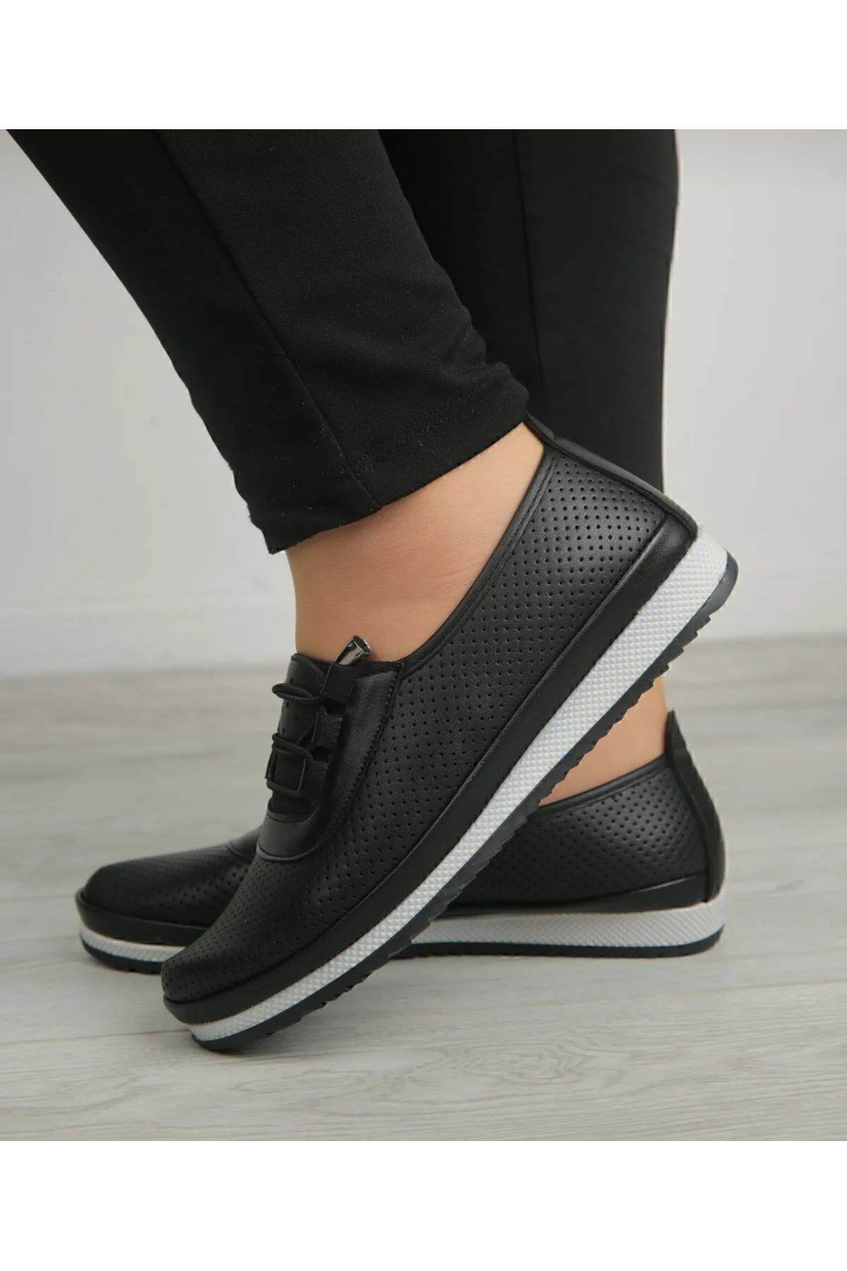 Nayad Bal Ortopedik Tabanlı Günlük Yumuşak Kadın Cilt İpli Delikli Babet Ay