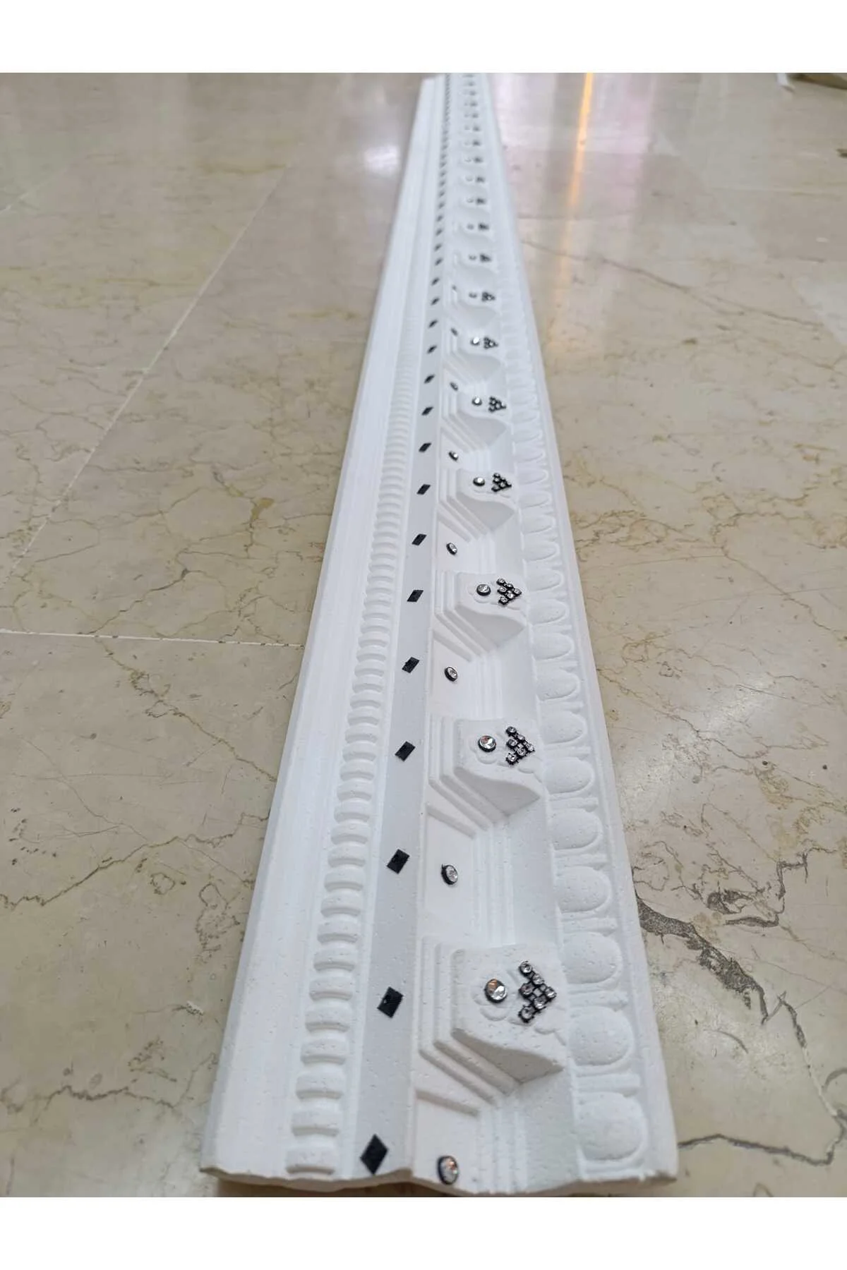 Osmanlı Desenli Altın Sarı Taşlı Stropiyer 5 Adet-10 Mt (2 Mt uzu