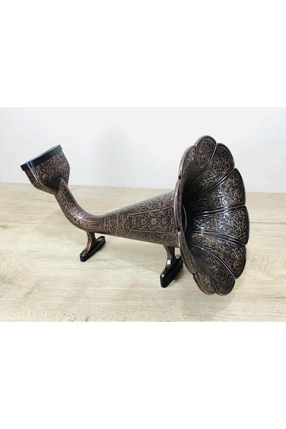 Osmanlı Tarzı Süslemeli Dekorluk Antik Bakır Gramofon Şekilli Cep