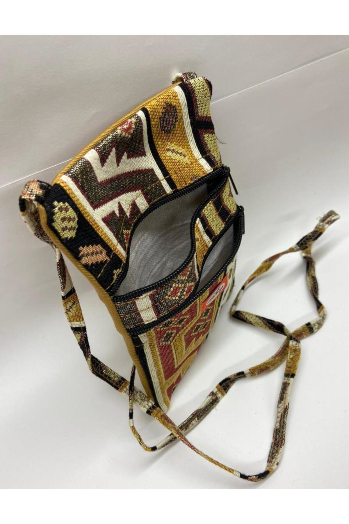 Colezium Otantik Desenli Fermuarlı Askılı Çanta Özel Dikim