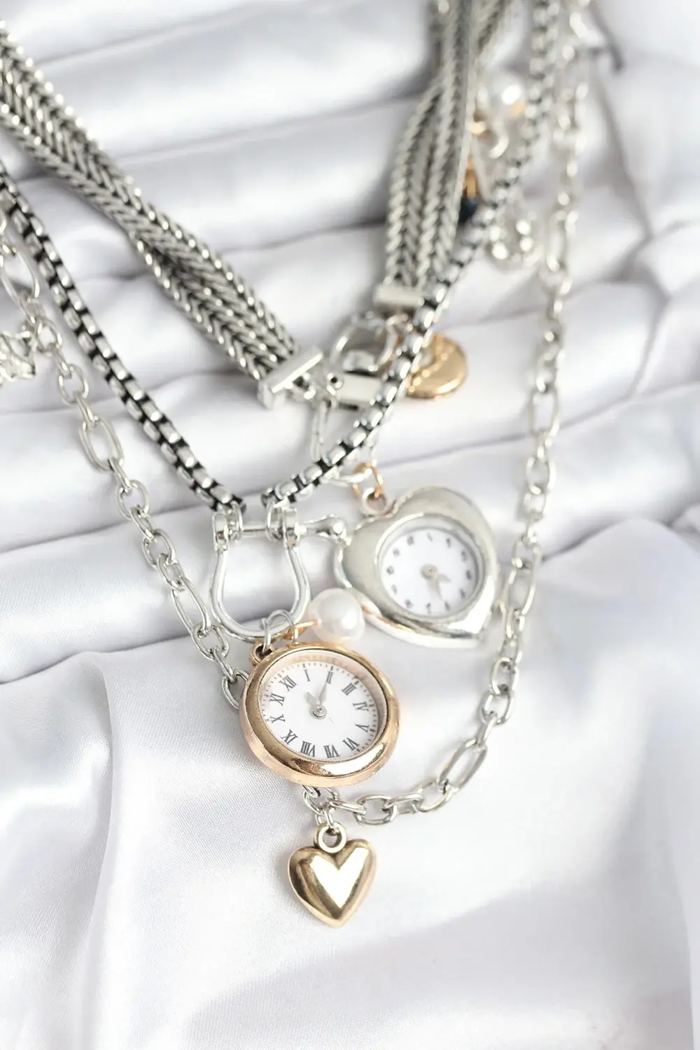 Otantik Gümüş Renk Kadın Kolye Kombini