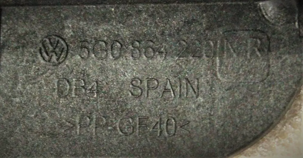 Otomatik Vites Alt Ara Plastiği (VW Orjinal)(5G0864220)(Golf 7)