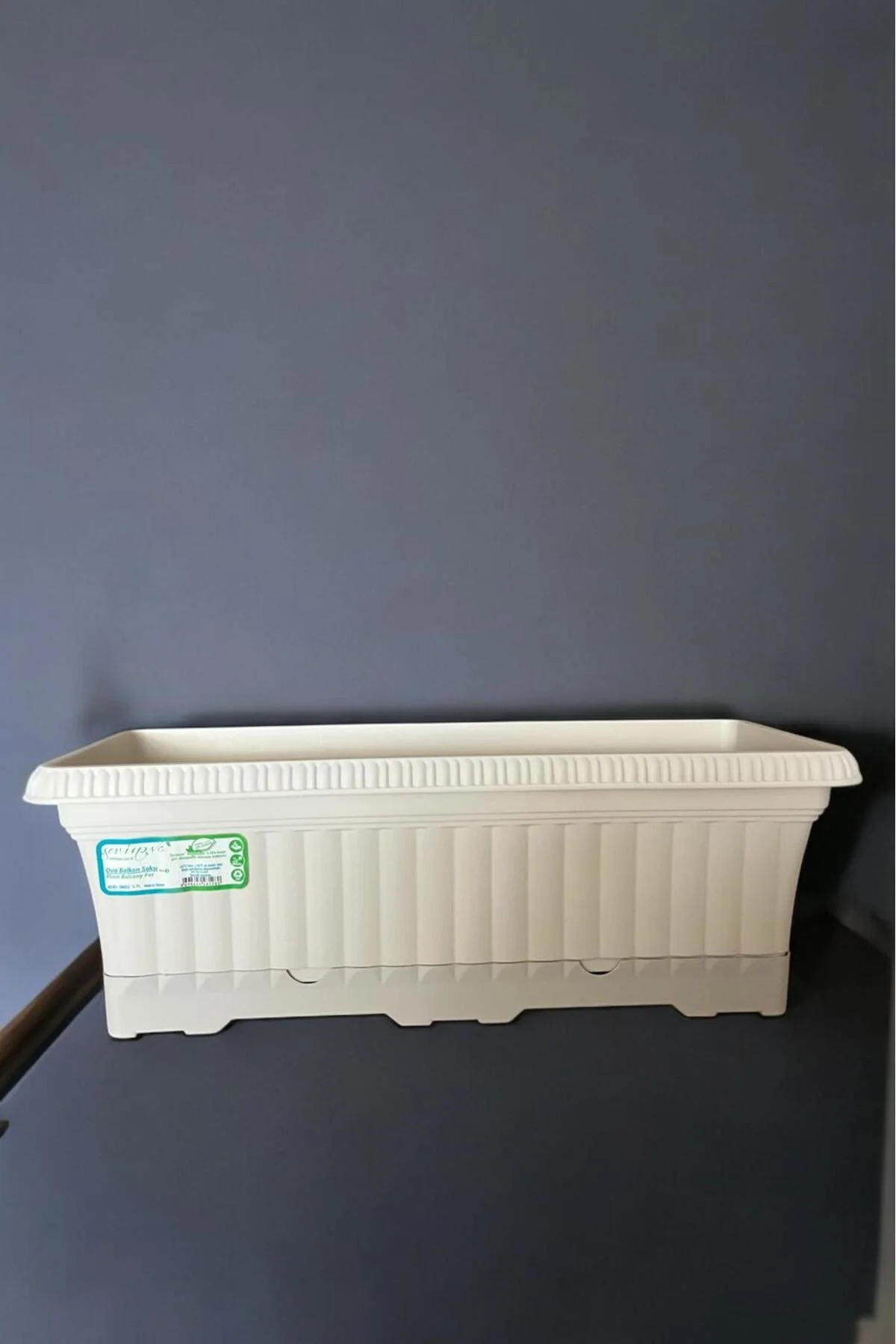 Ova Balkon Saksı 5,7 Litre kırık beyaz