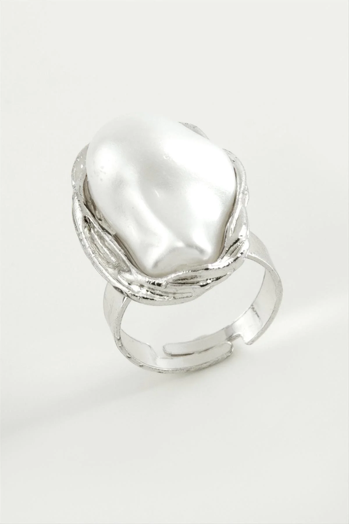 Oval İnci Metal Yüzük
