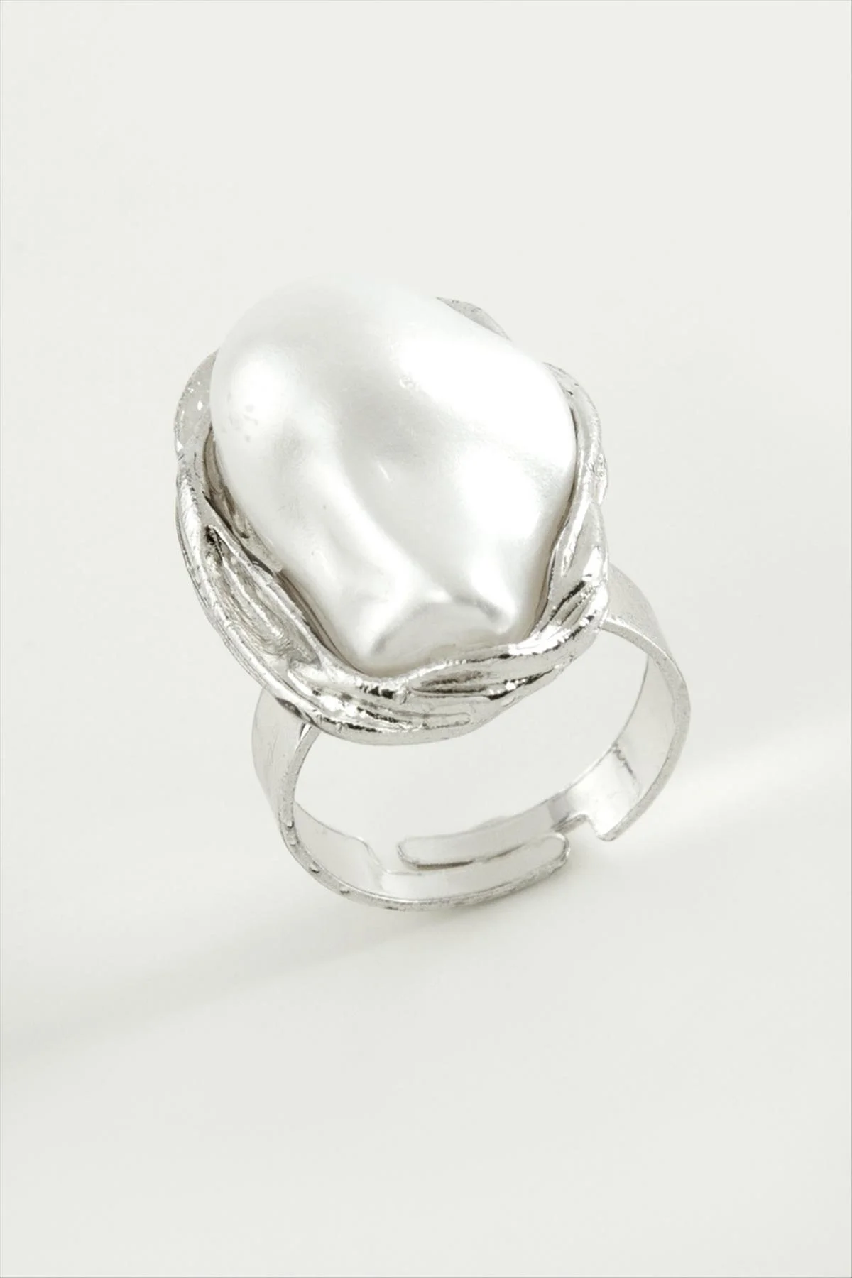 Oval İnci Metal Yüzük