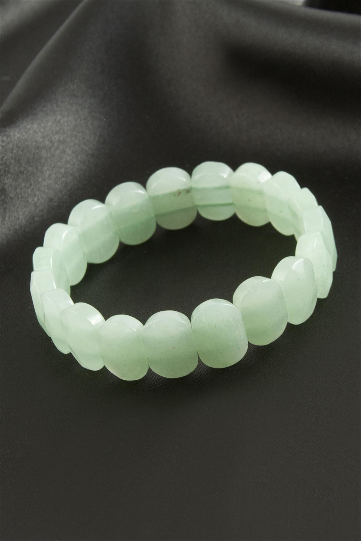 Oval Kesim Yeşim Doğaltaşlı Bileklik