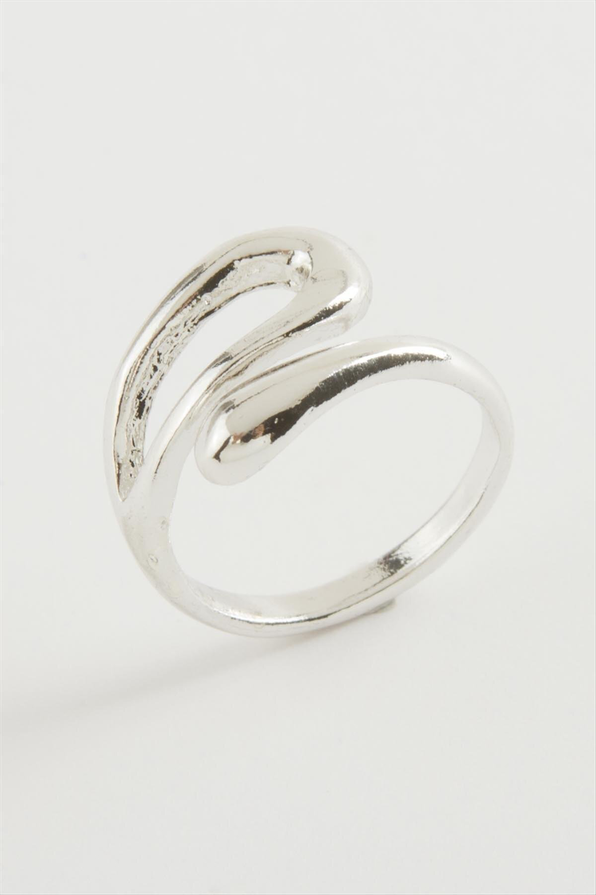 Oval Metal Yüzük Oval Metal Yüzük