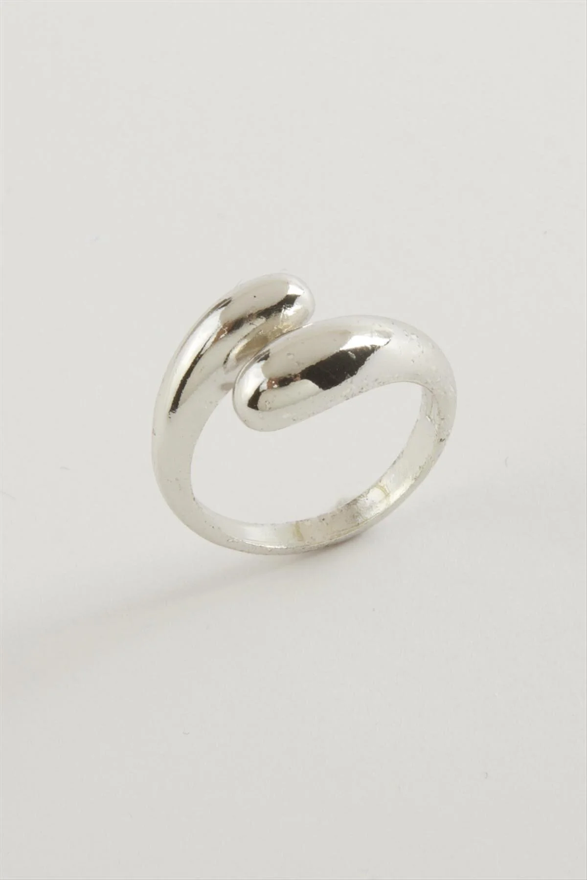 Oval Metal Yüzük Oval Metal Yüzük