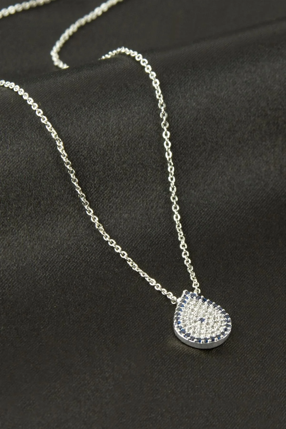 Oval Nazar Zirkon Taşlı Kolye