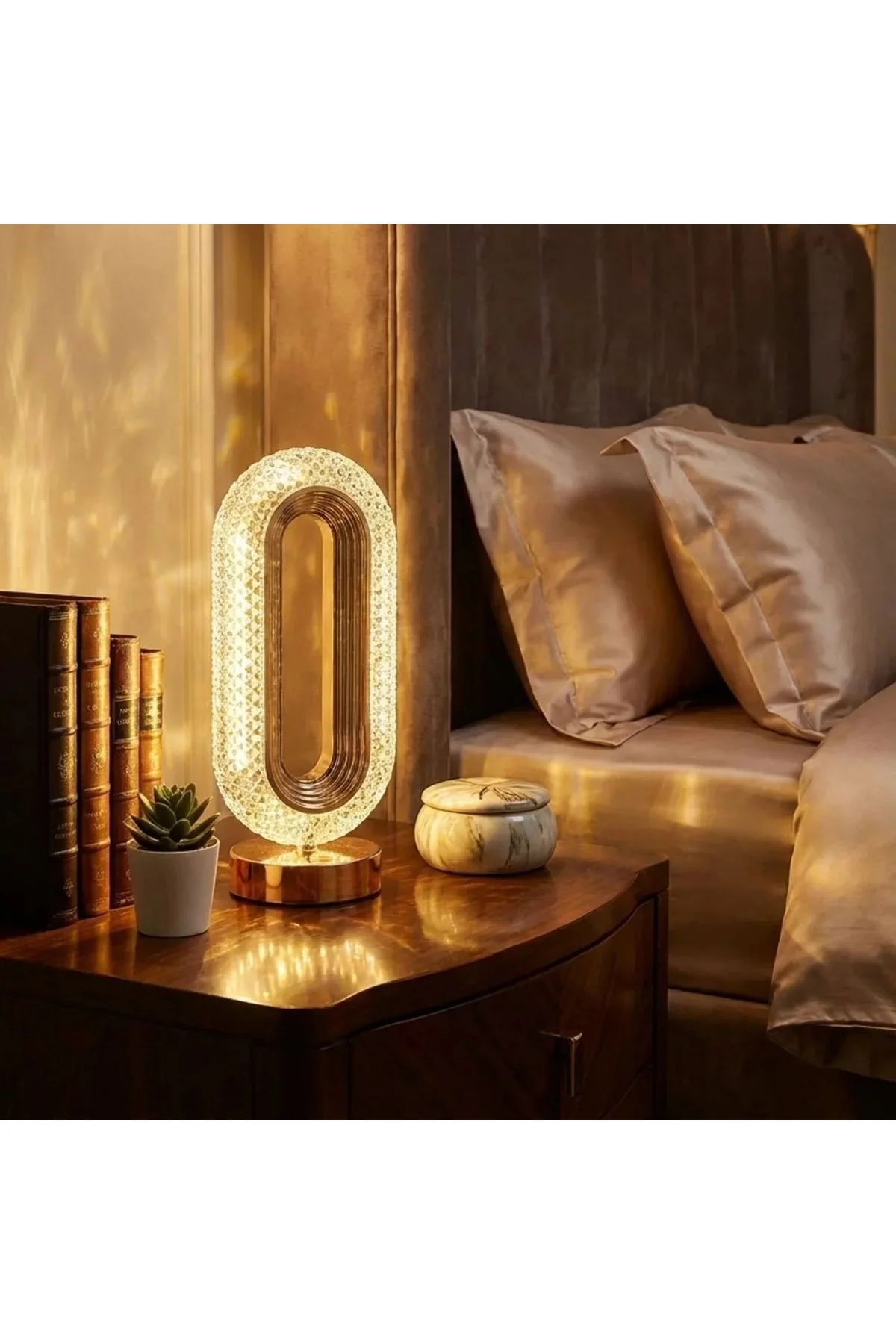 Oval Şeklinde Kristal LED Masa Lambası – Dokunmatik, 3 Renk Işık Modlu, Şarjlı Dekoratif Gece Lambas Oval Şeklinde Kristal LED Masa Lambası – Dokunmatik, 3 Renk Işık Modlu, Şarjlı Dekoratif Gece Lambas
