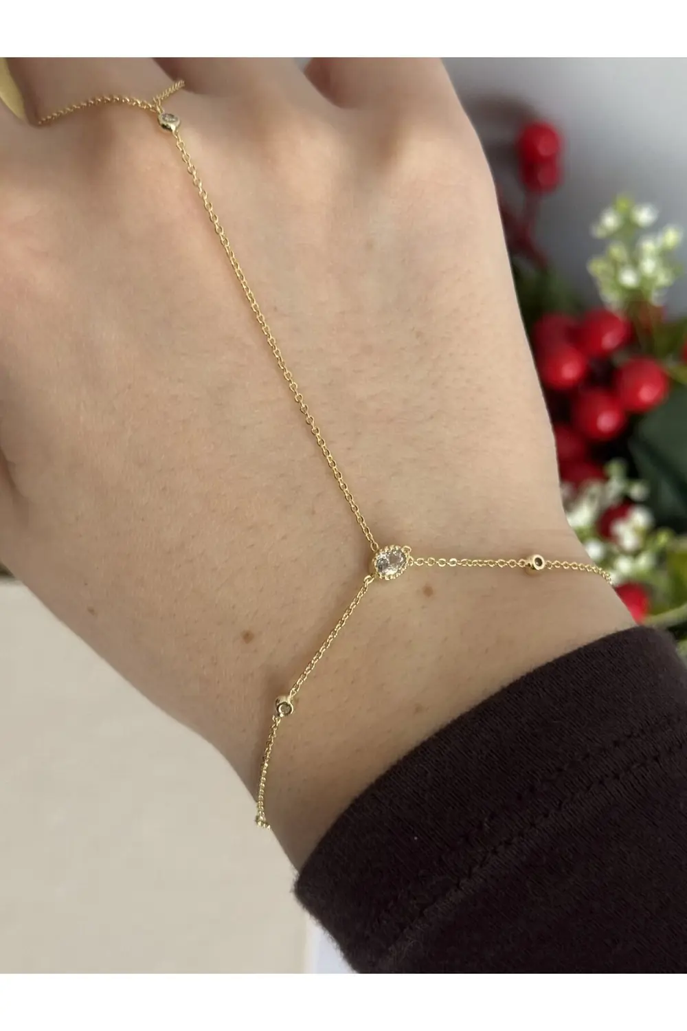 Atelier Emine Oval Taş Detaylı Şahmeran