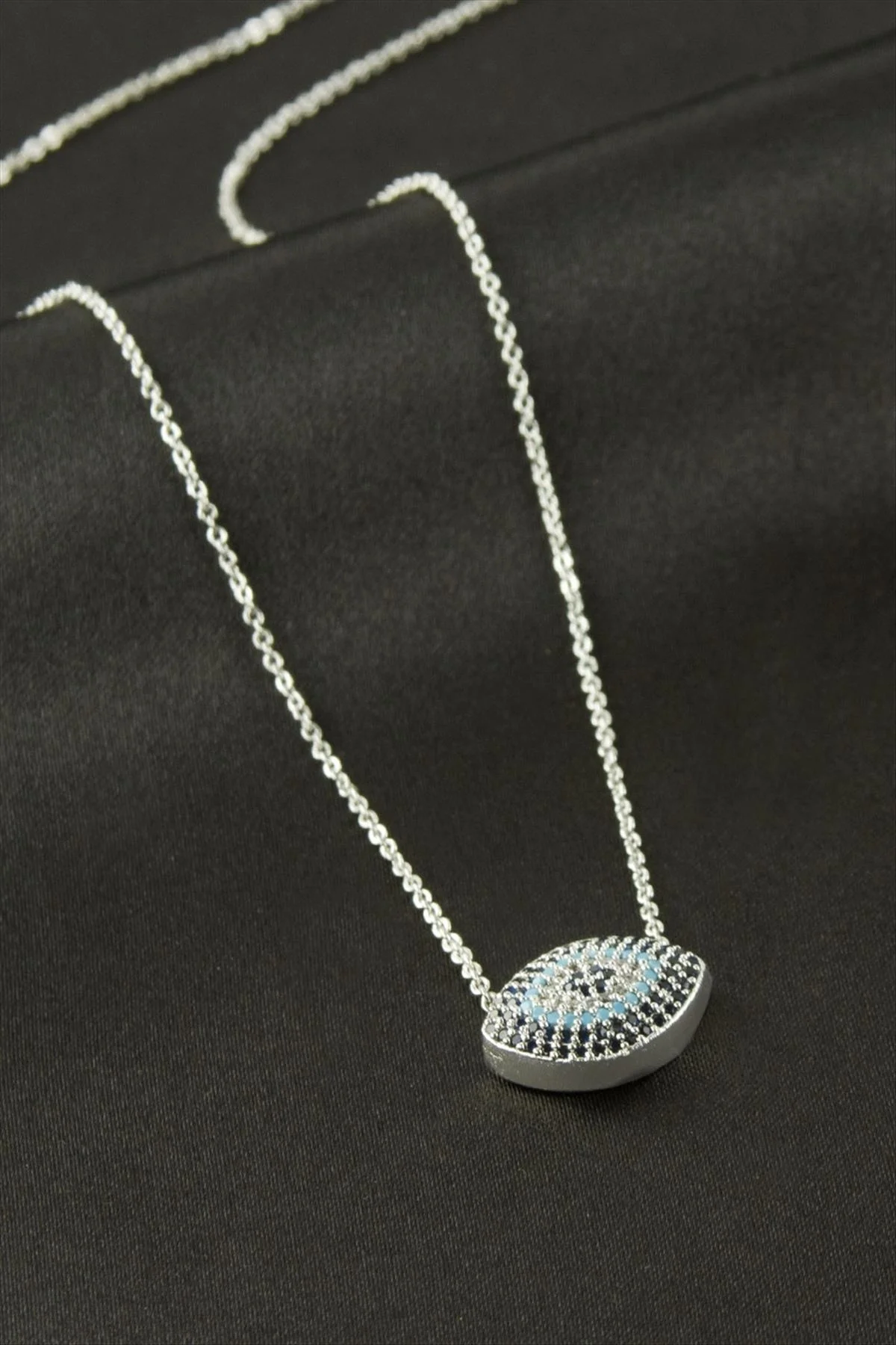 Oval Zirkon Taşlı Kolye