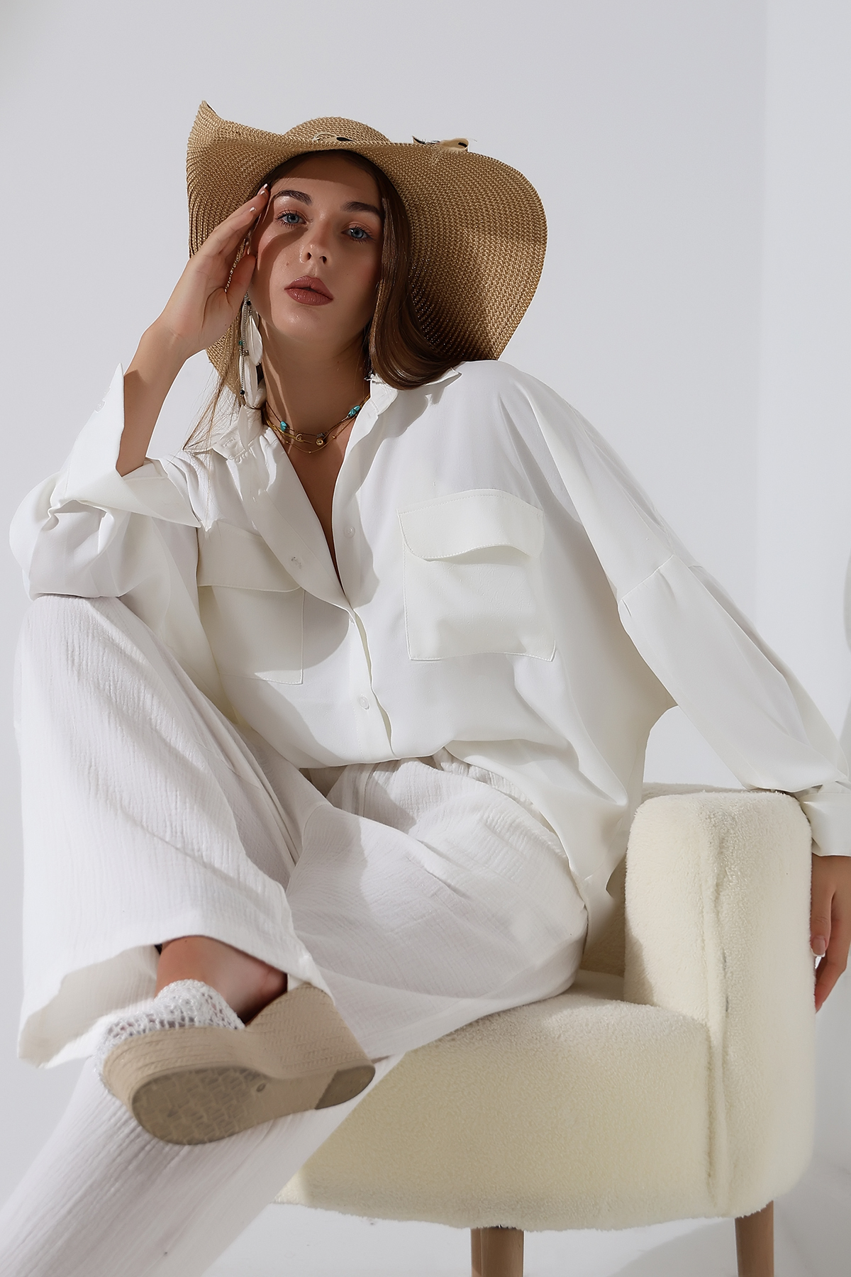 Dreamlike Oversize Ekru Maroken Gömlek – Kapaklı Cepli Bol Kalıp