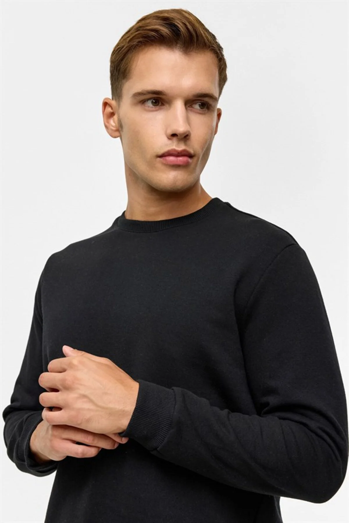 Oversize Kalıp Siyah O Yaka 3 İplik Yumuşak Dokulu Sweat