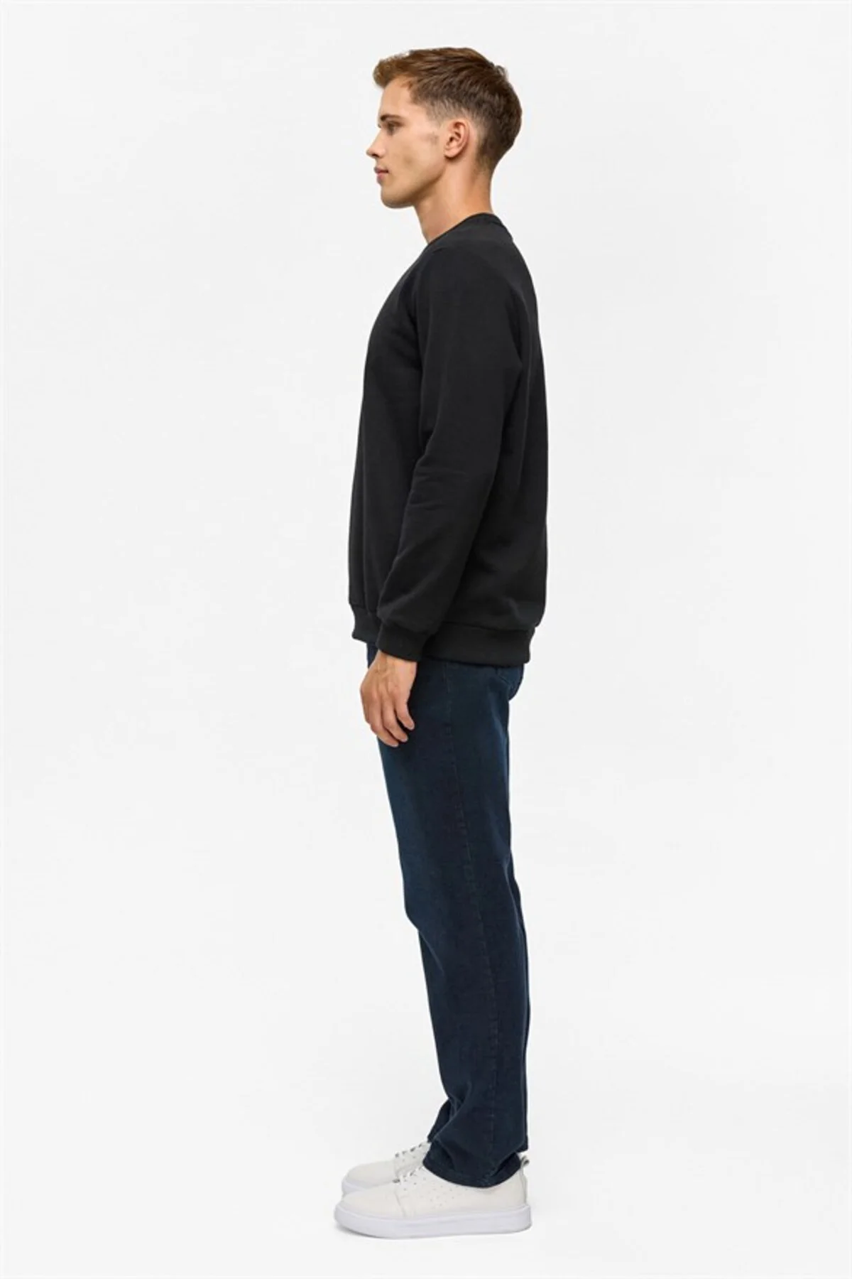Oversize Kalıp Siyah O Yaka 3 İplik Yumuşak Dokulu Sweat