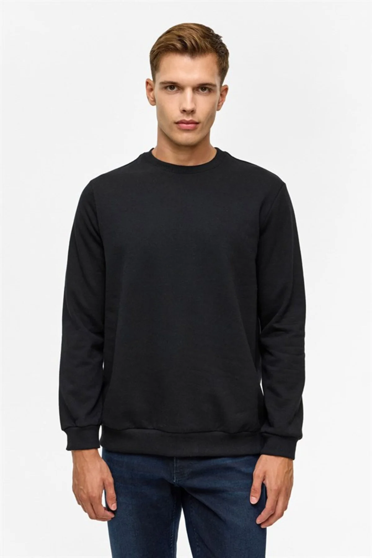 Oversize Kalıp Siyah O Yaka 3 İplik Yumuşak Dokulu Sweat