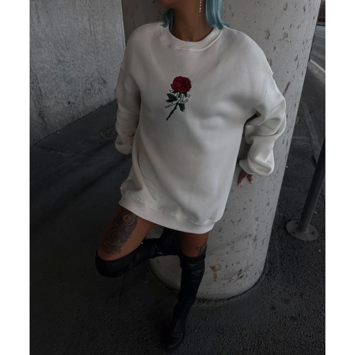 Oversize Üç İplik Bisiklet Yaka Baskılı SweatShirt - Beyaz Oversize Üç İplik Bisiklet Yaka Baskılı SweatShirt - Beyaz