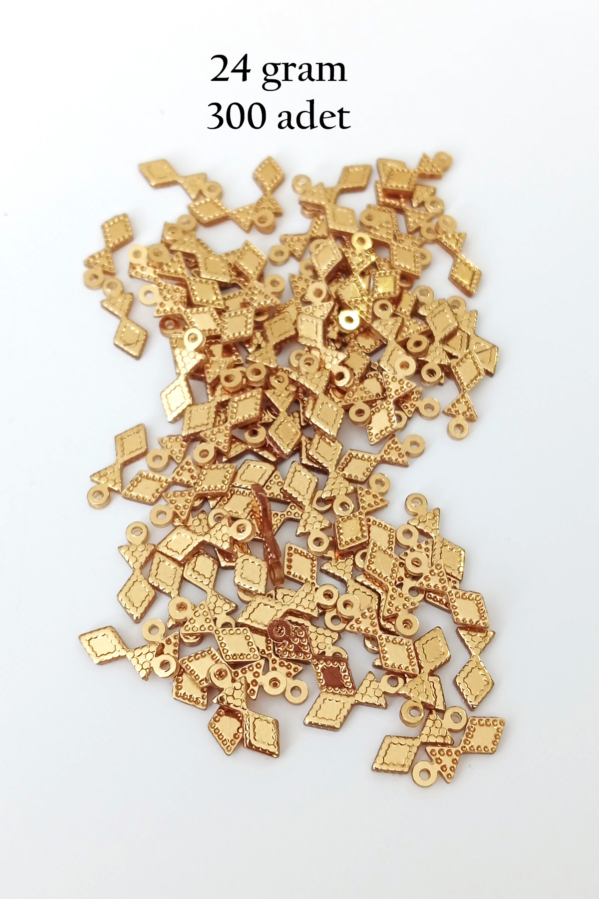 Just Cheap Store Oya Abiye Bileklik Kolye Pleksi Metalik Plastik Pul Altın Renk 24