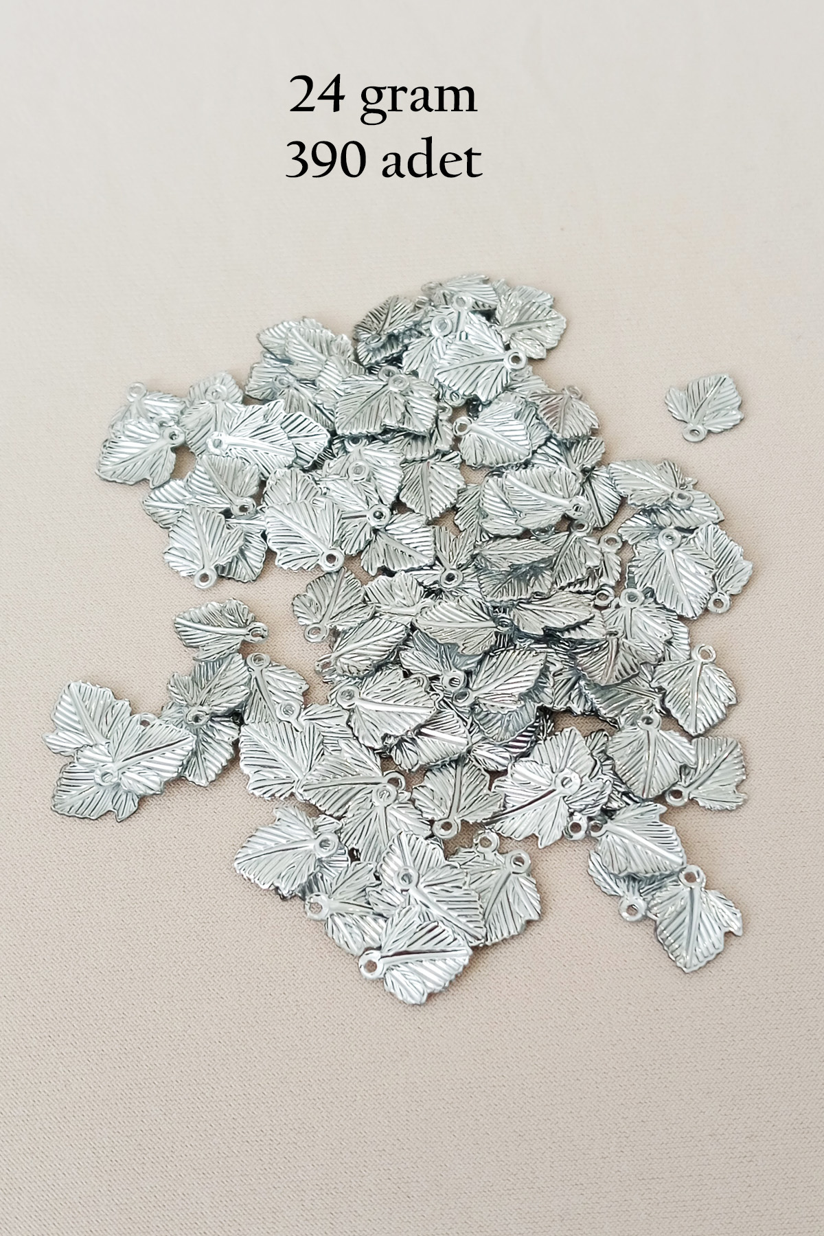 Oya Abiye Bileklik Kolye Pleksi Metalik Plastik Pul Gümüş Renk 24