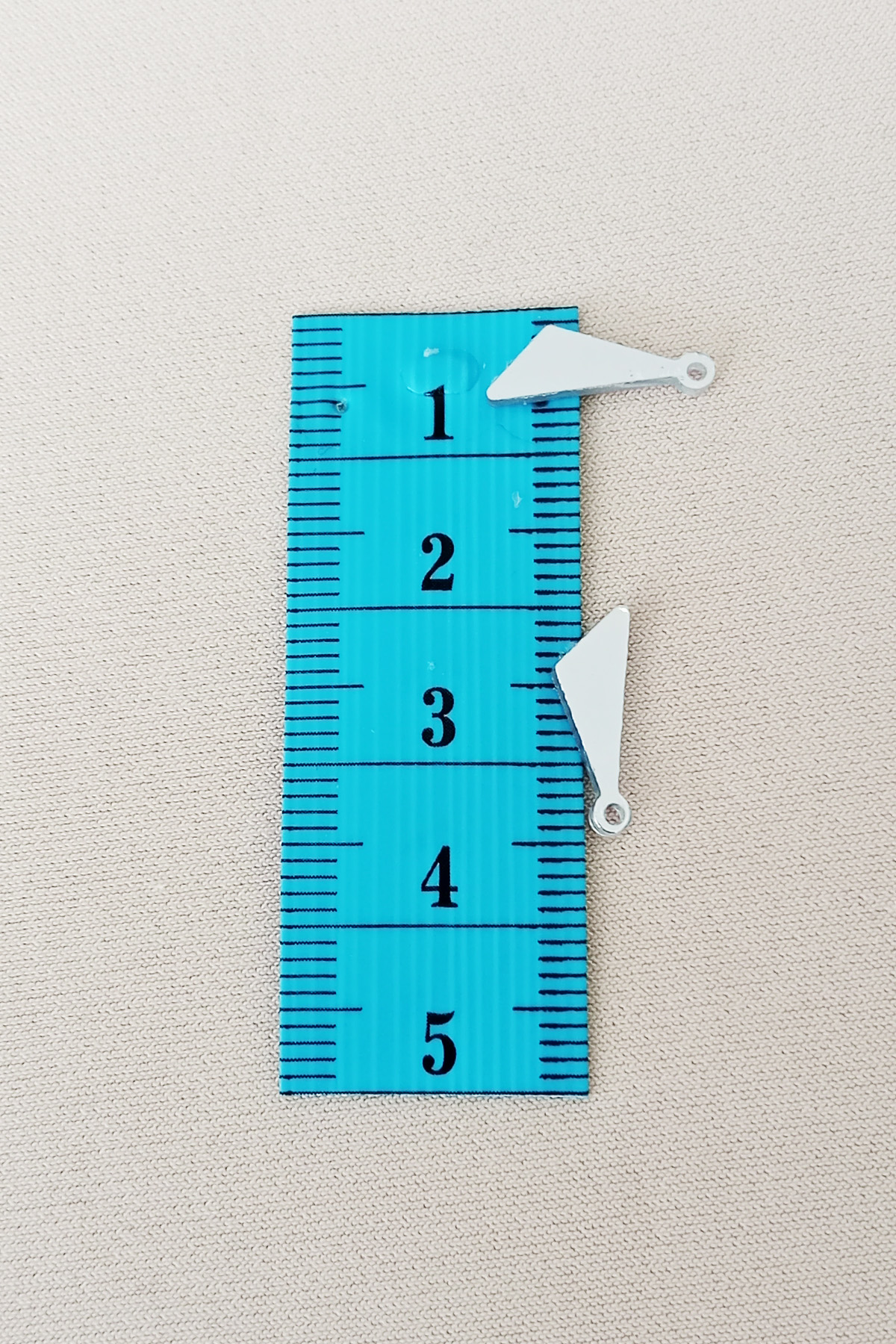 Oya Abiye Bileklik Kolye Pleksi Metalik Plastik Pul Gümüş Renk 24
