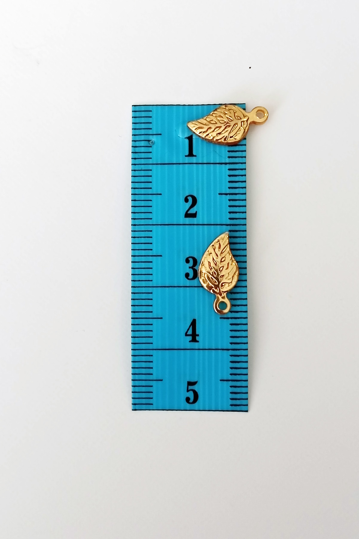 Just Cheap Store Oya Abiye Bileklik Kolye Pleksi Metalik Plastik Pul Altın Renk 24