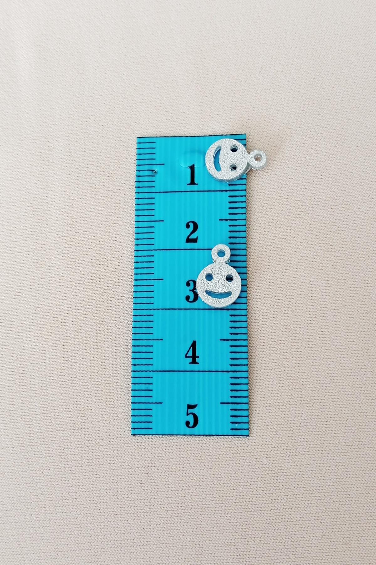 Just Cheap Store Oya Abiye Bileklik Kolye Pleksi Metalik Plastik Pul Gümüş Renk 8 