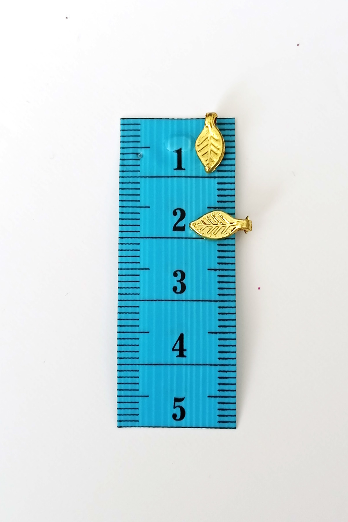 Just Cheap Store Oya Abiye Bileklik Kolye Pleksi Metalik Plastik Pul Altın Renk 24