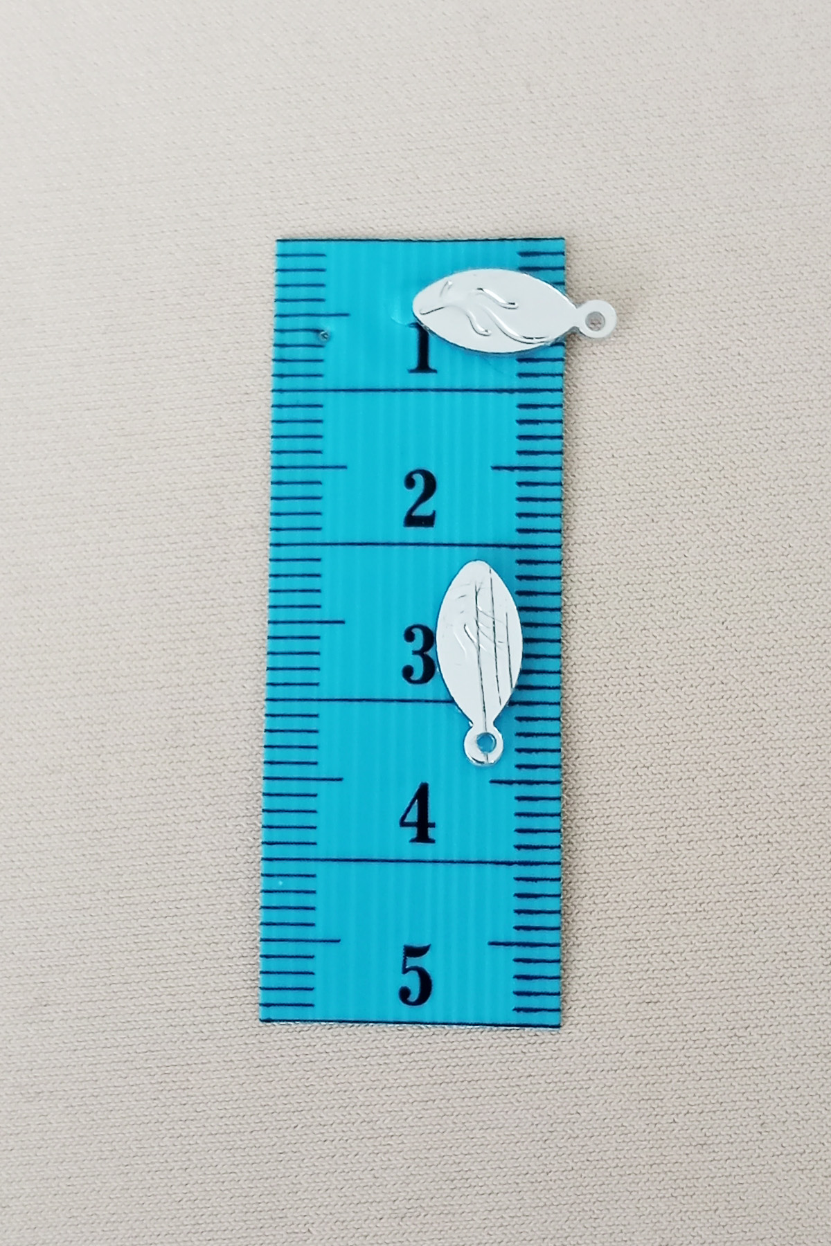 Oya Abiye Bileklik Kolye Pleksi Metalik Plastik Pul Gümüş Renk 24