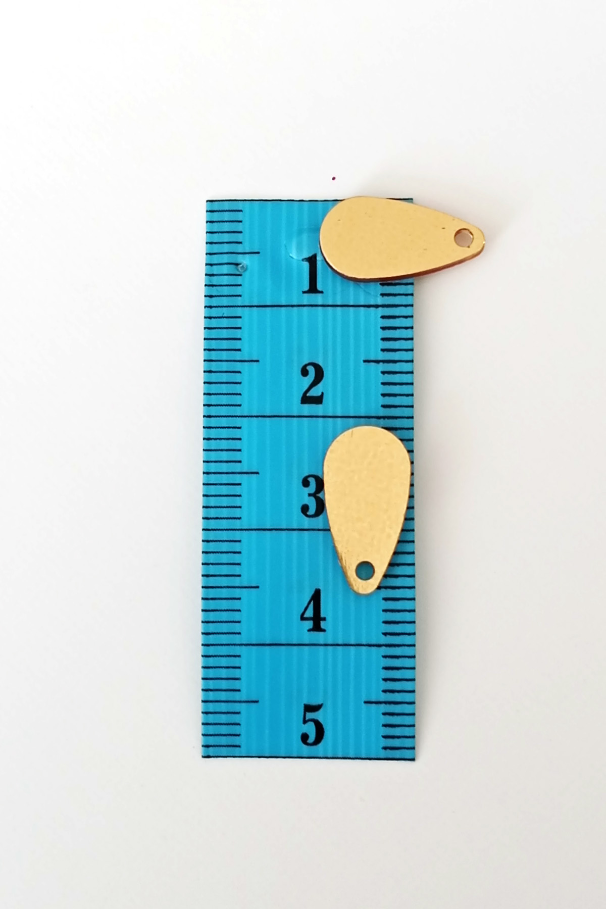 Just Cheap Store Oya Abiye Bileklik Kolye Pleksi Metalik Plastik Pul Altın Renk 24