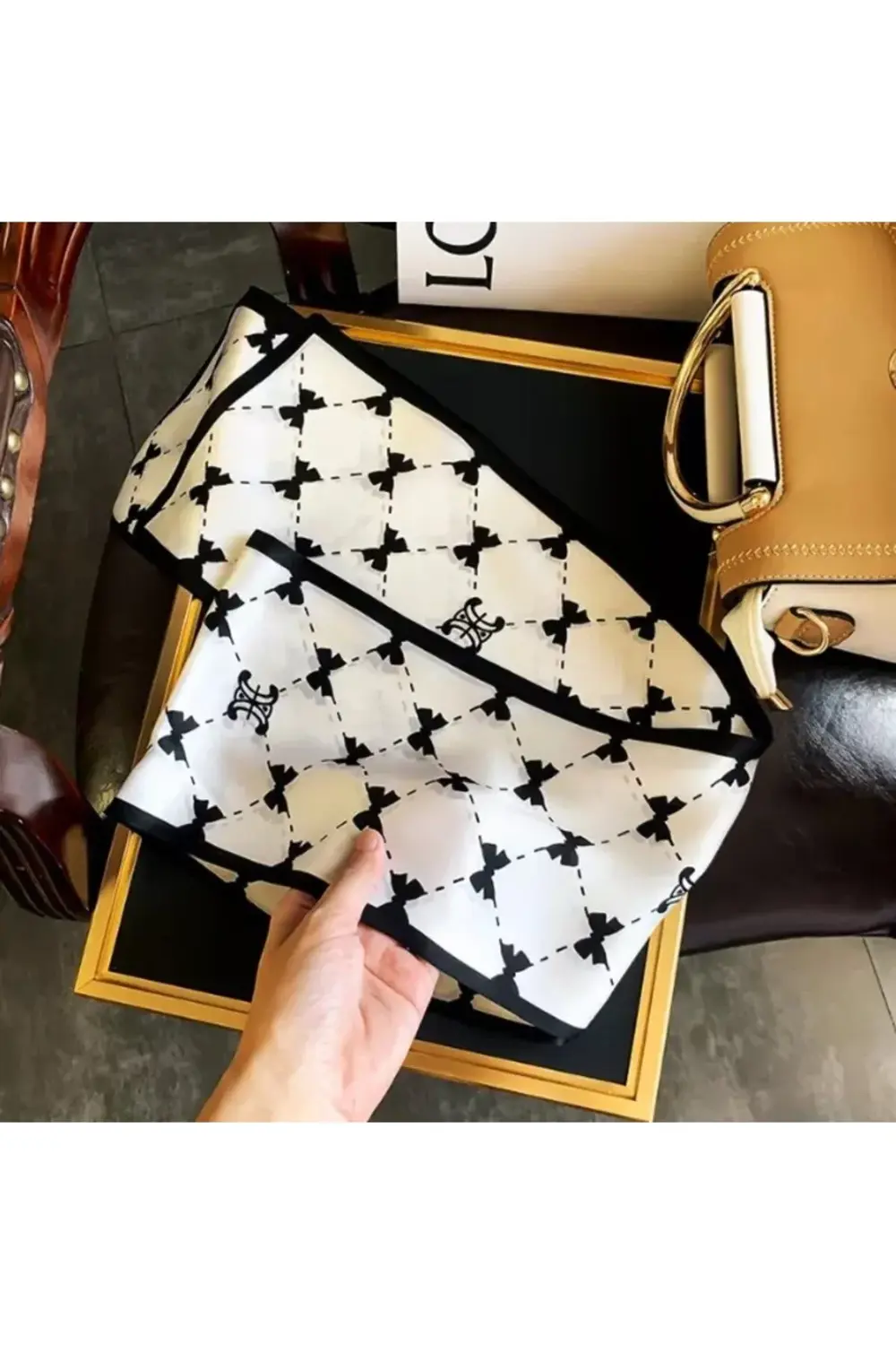 Özel Desenli Atkılar Siyah Beyaz Desenli