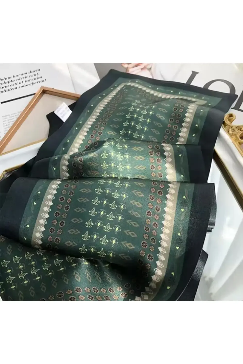 Özel Desenli Atkılar Yeşil Desenli