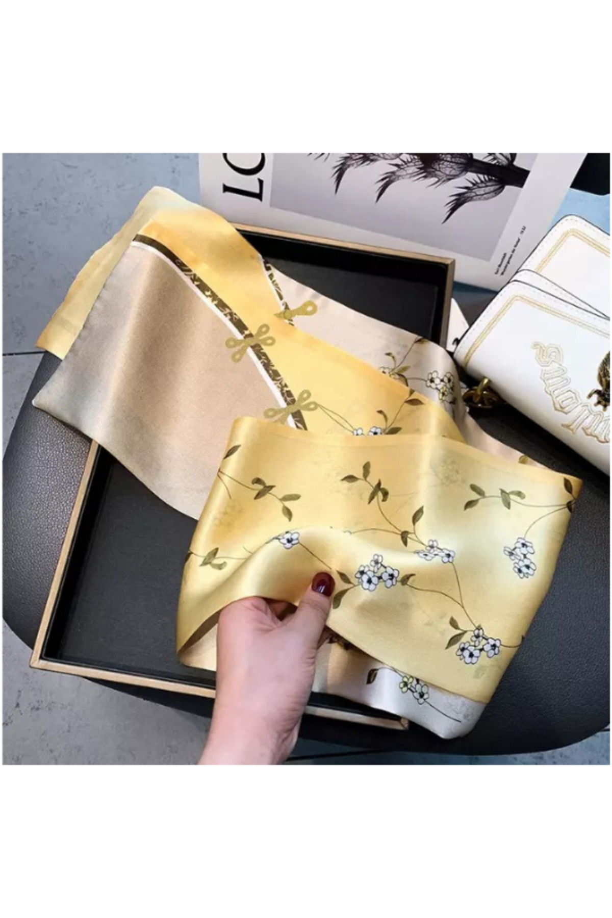 Özel Desenli Atkılar Sarı Çiçek Desenli