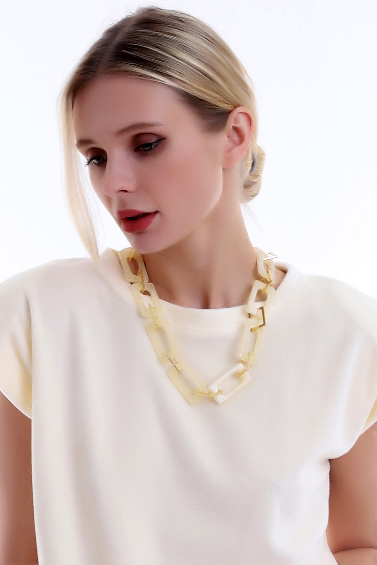 Özel Minimal Tasarım Şık Ve Zarif Halka Kolye