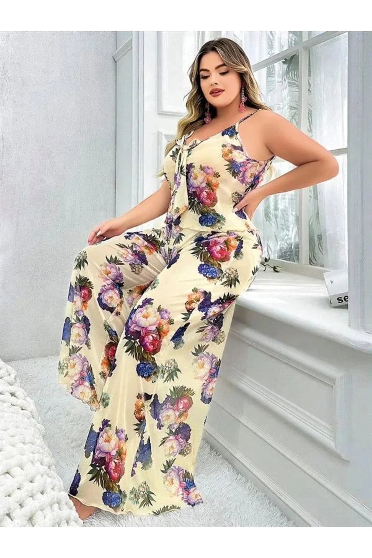 Özel Tasarım Büyük Beden Çiçek Desenli İnce Askılı 2'li Pijama Takımı Fiyatı, Yorumları ve Özellikleri