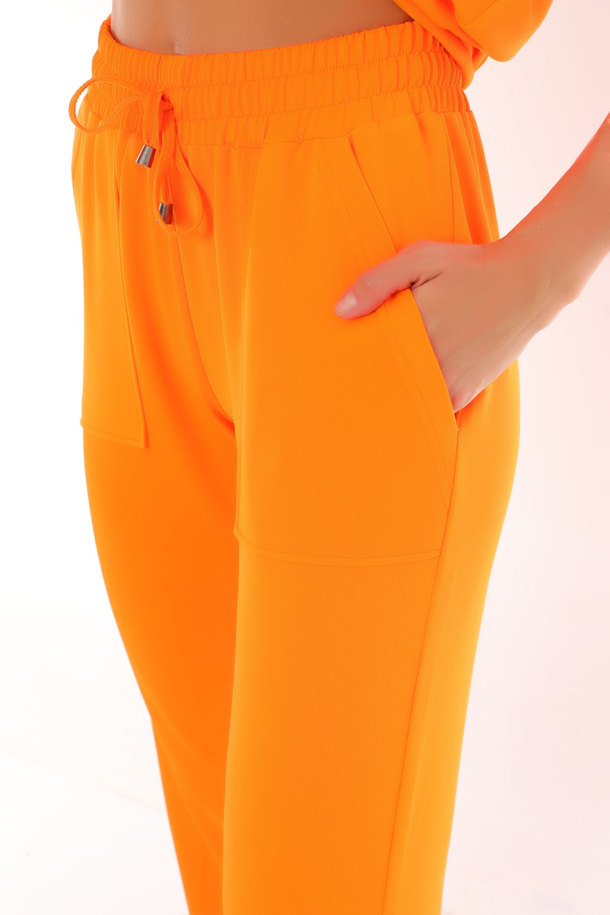 Dreamlike Özel Tasarım Cepli Beli Lastikli Ve Bağcıklı Neon Eşofman Altı