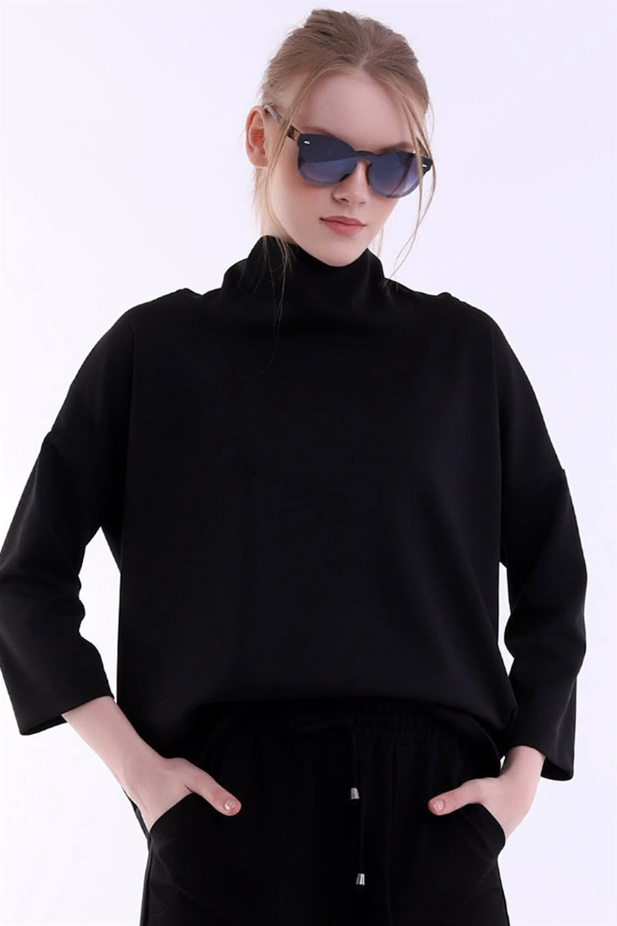 Özel Tasarım Degaje Yaka Uzun Kol Rahat Kesim Tarz Bluz