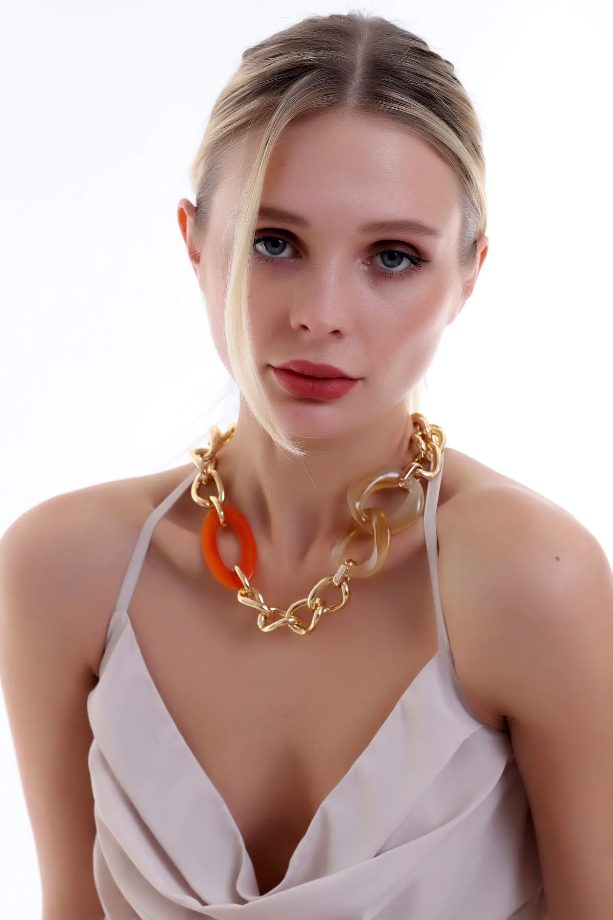 Özel Tasarım Halka Detaylı Zarif Ve Şık Halka Zincir Kolye