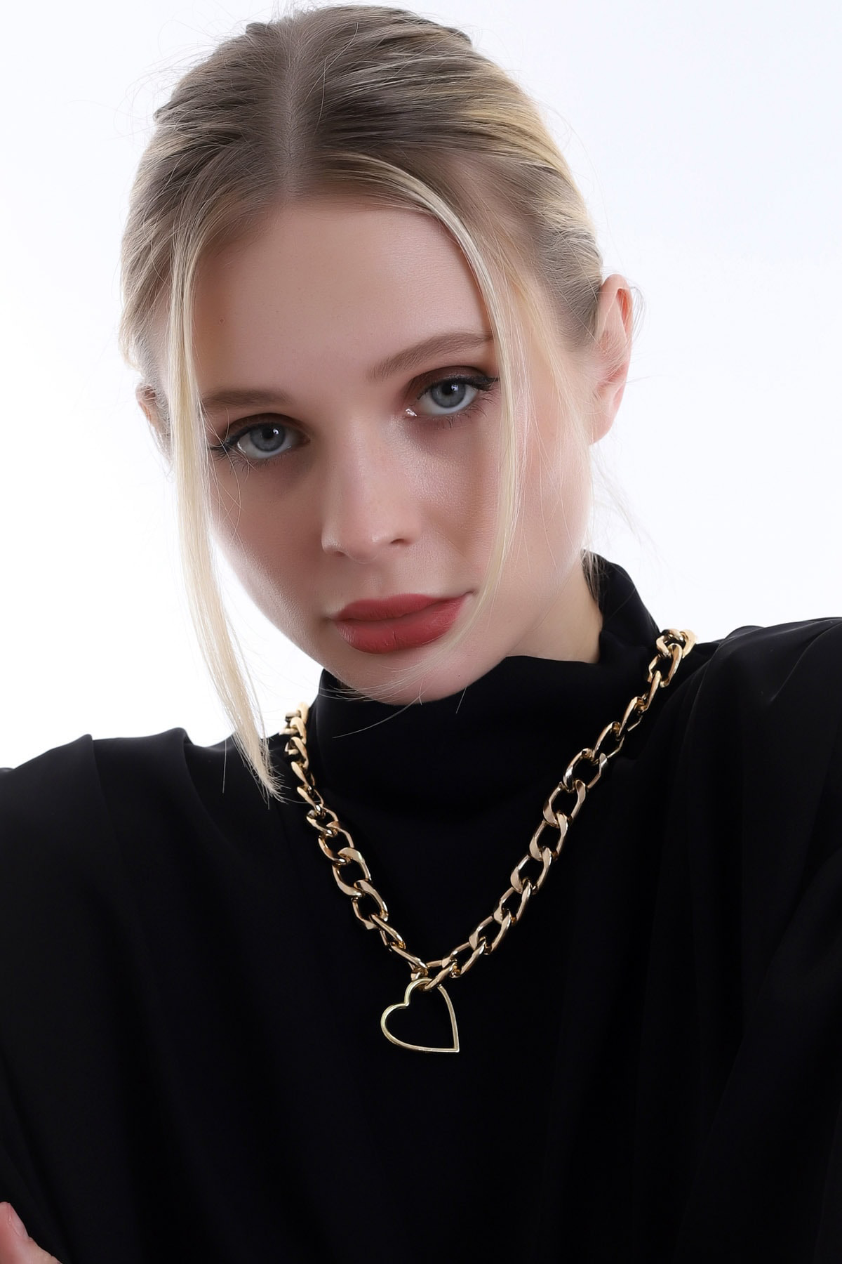 Özel Tasarım Kalp Figürlü Zarif Ve Şık Zincir Kolye