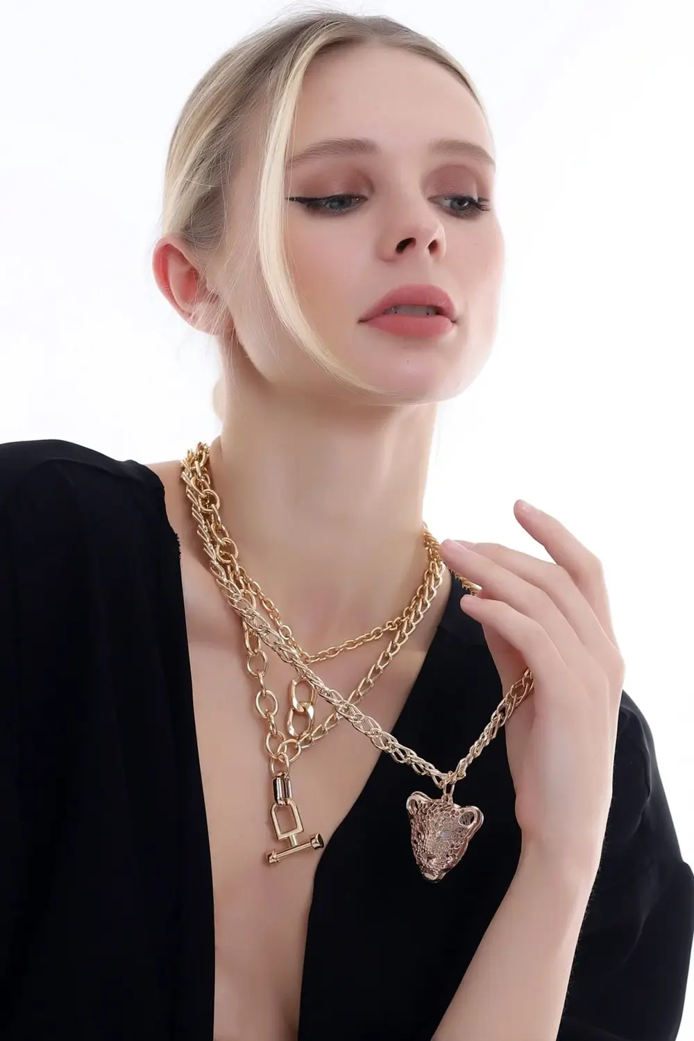 Özel Tasarım Kaplan Figürlü Zarif Ve Seksi Kat Kat Zincir Kolye