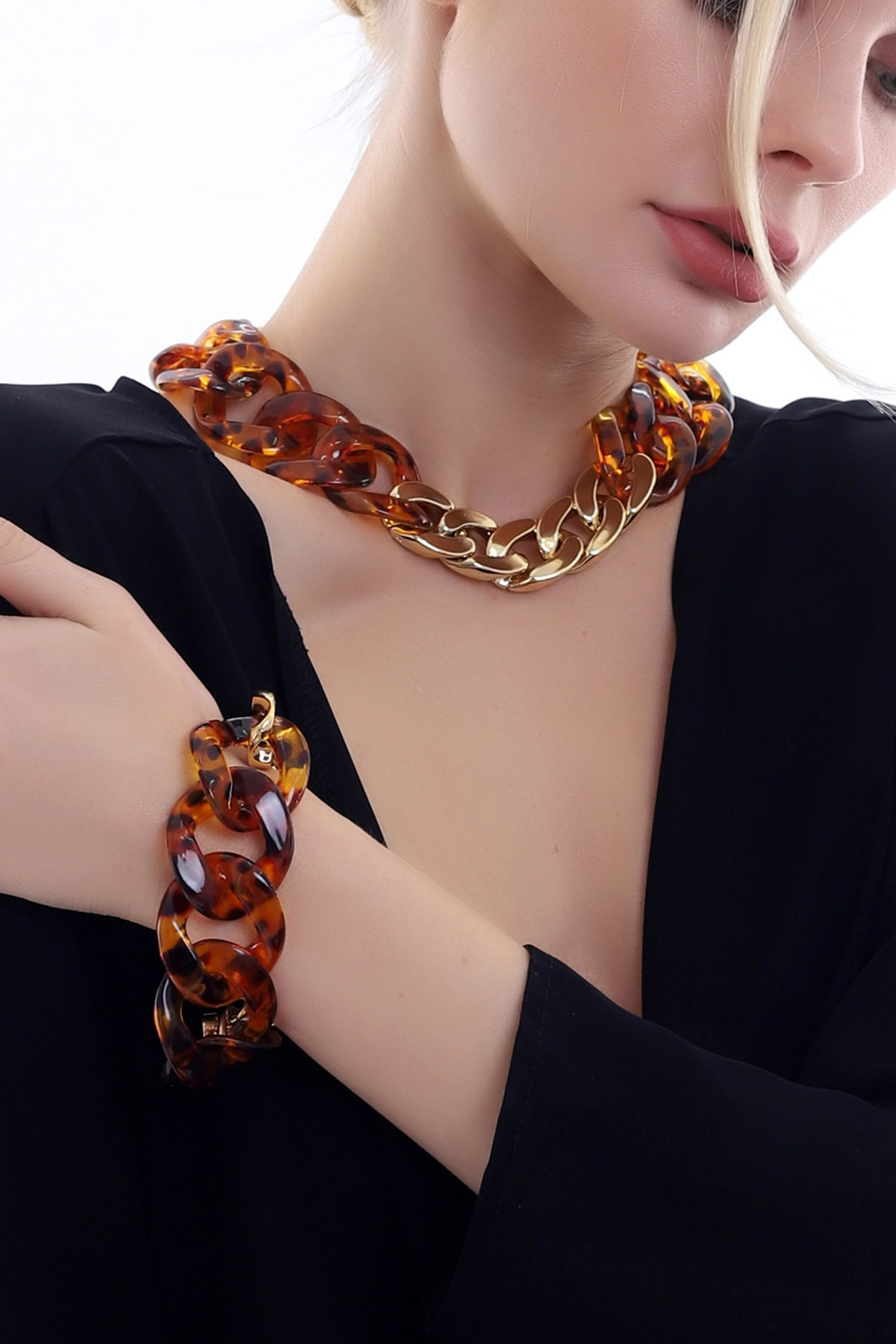Dreamlike Özel Tasarim Leopar Desenli Gold Detayli Kolye Bileklik Set