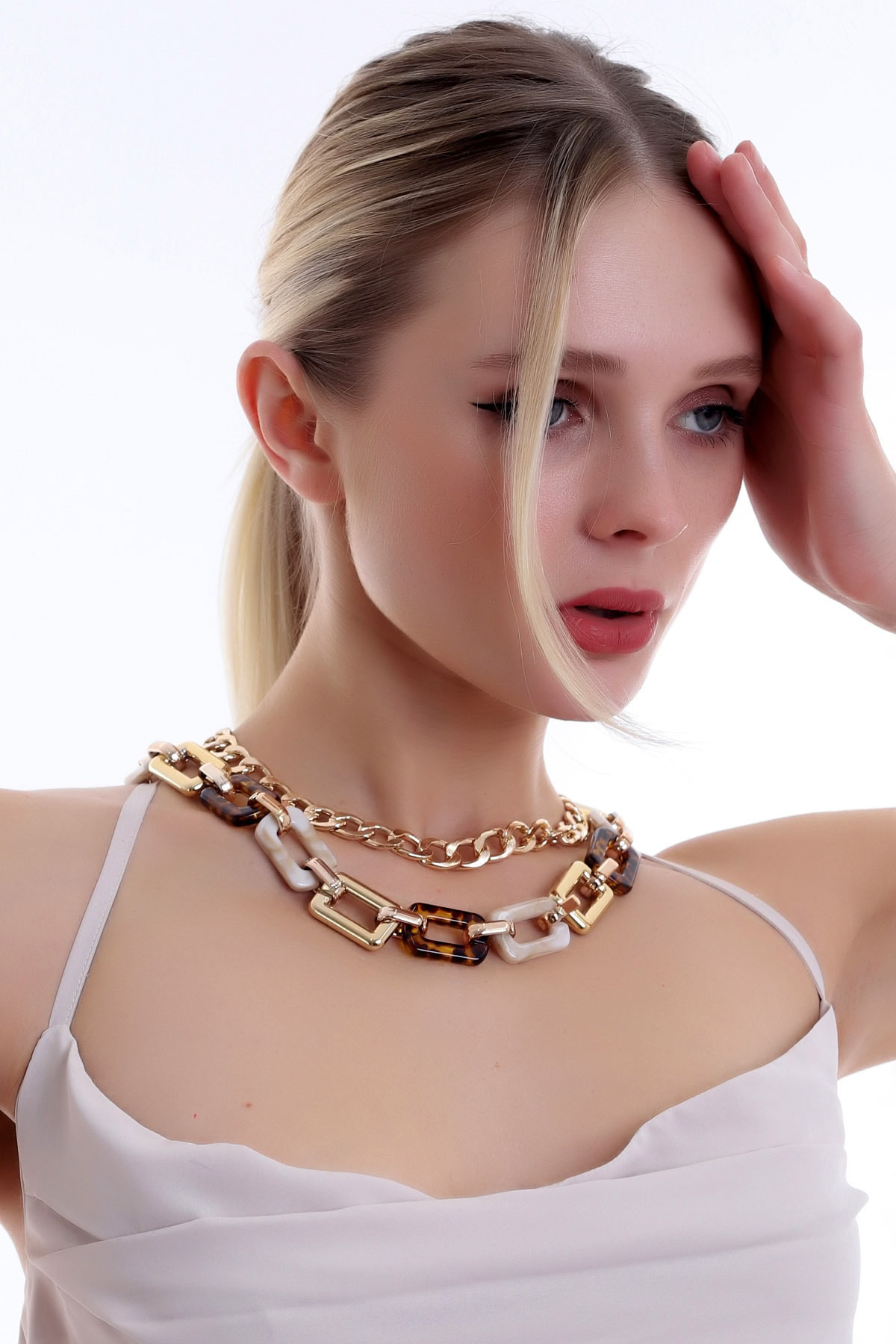 Özel Tasarım Leopar Ve Mermer Desen Detaylı Çift Kat Halka Kolye