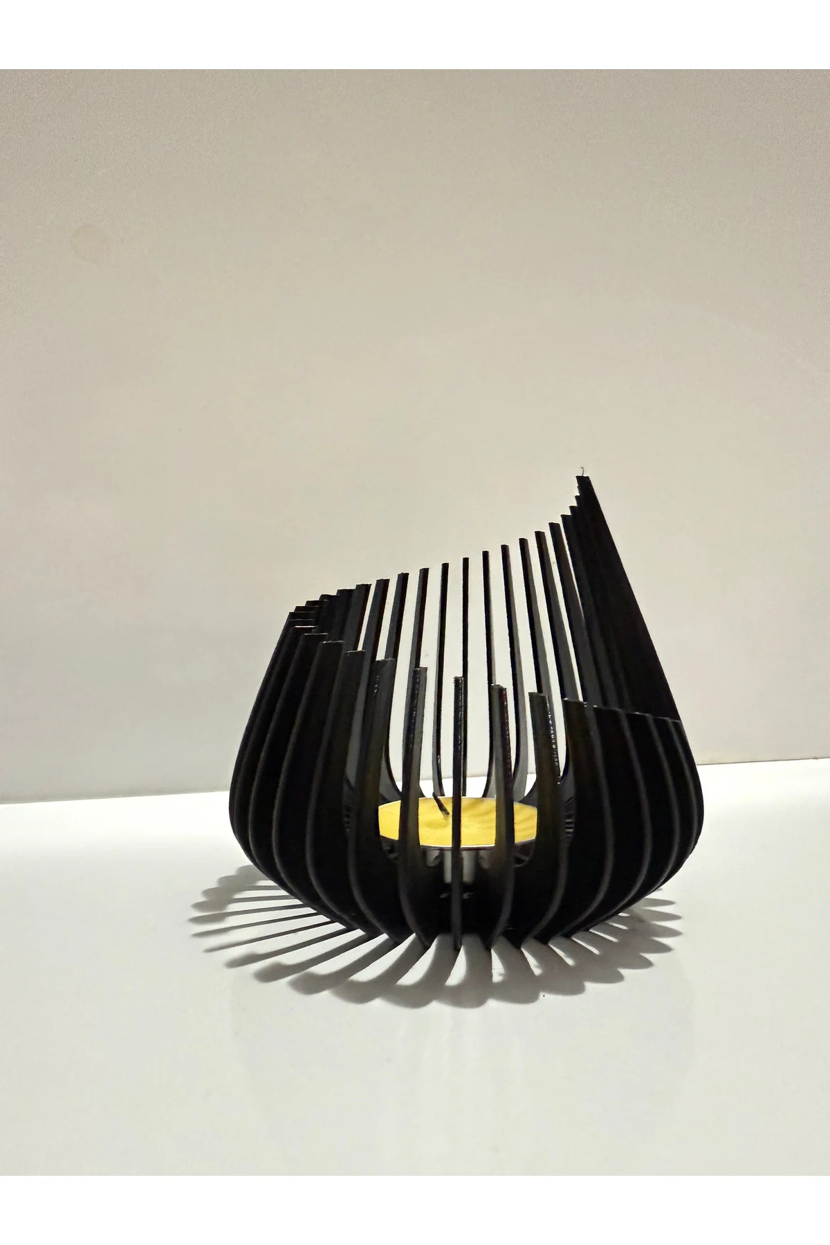 Özel Tasarım Mumluk Siyah Renk Carbon Fiber Malzeme Dekoratif Obje