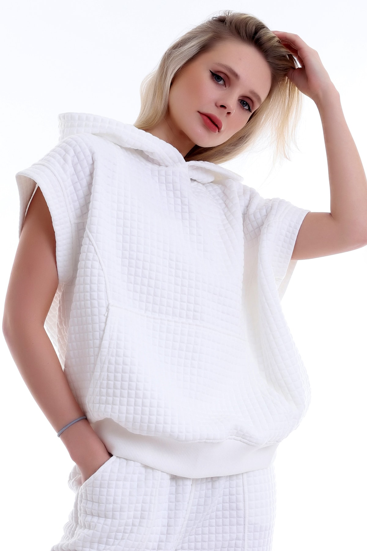 Dreamlike Özel Tasarım Soft Kapitone Kısa Kol Cepli Kapüşonlu Sweatshirt