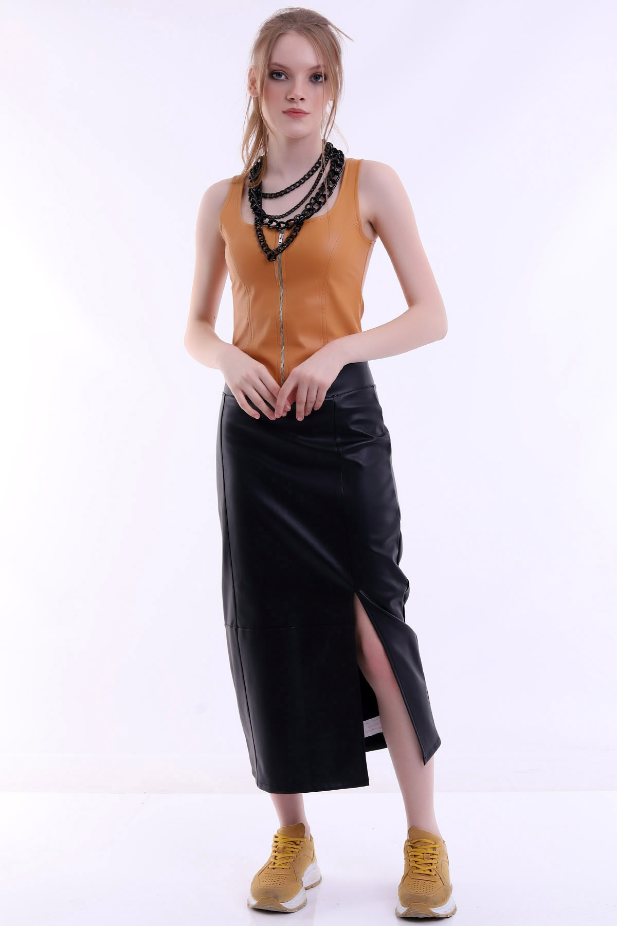 Dreamlike Özel Tasarım Yandan Yırtmaçlı Uzun Kalem Yumuşak Soft Deri Etek