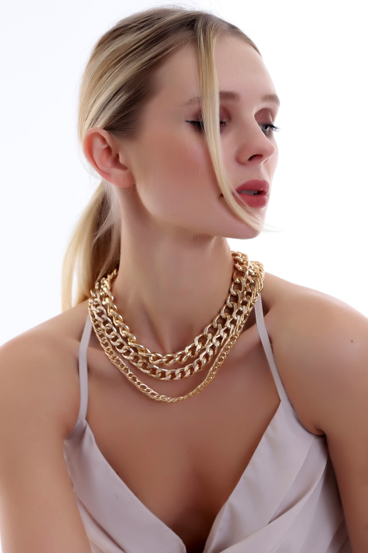 Özel Tasarım Zarif Ve Şık Kat Kat Zincir Kolye