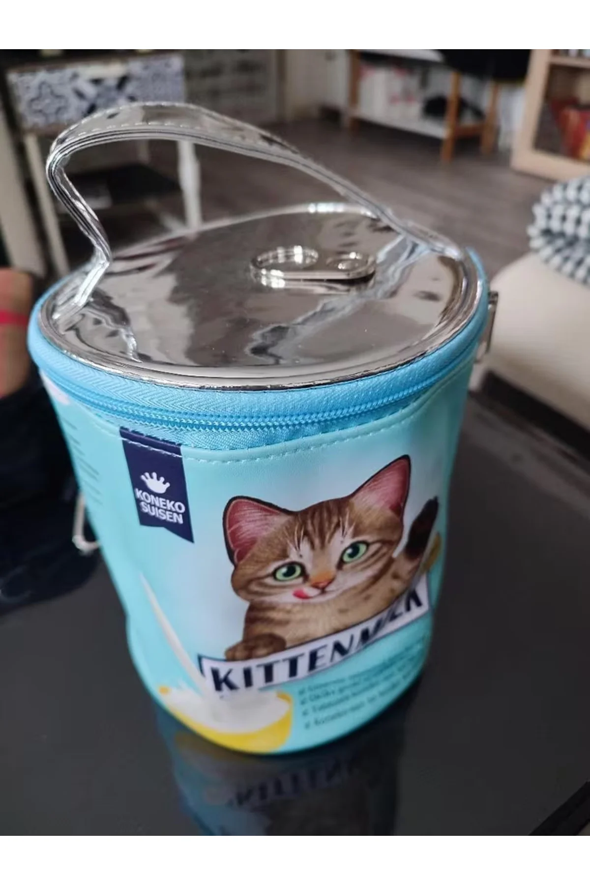 : Özgün Tasarım Kedi Konservesi Görünümlü Tutma Saplı Kozmetik ve Aksesuar Çantası - Görsel 2
